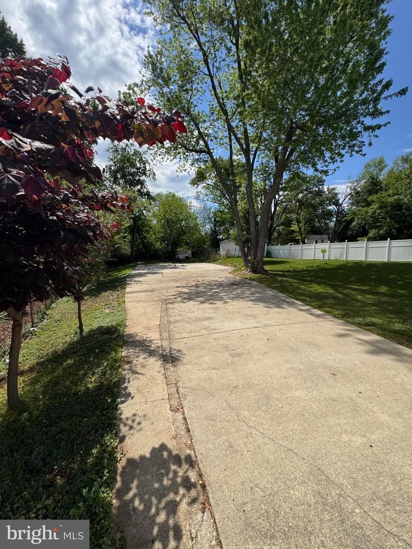9507 Small Drive photo 5