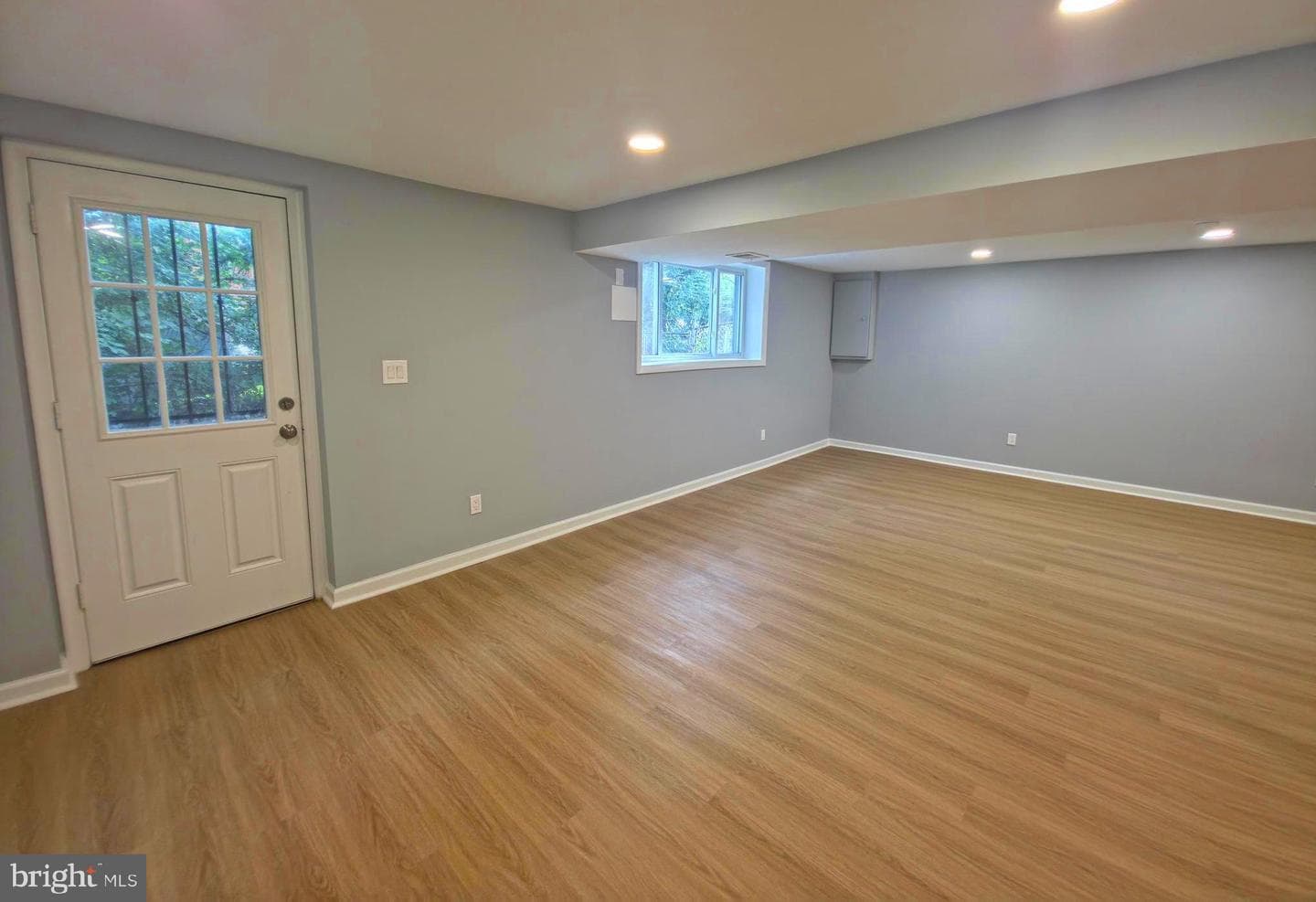 3516 Riviera Street photo 23
