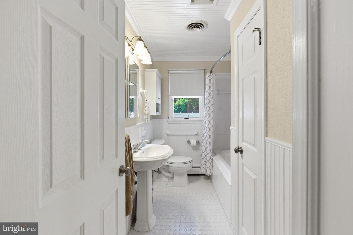 10905 Westwood Drive photo 23