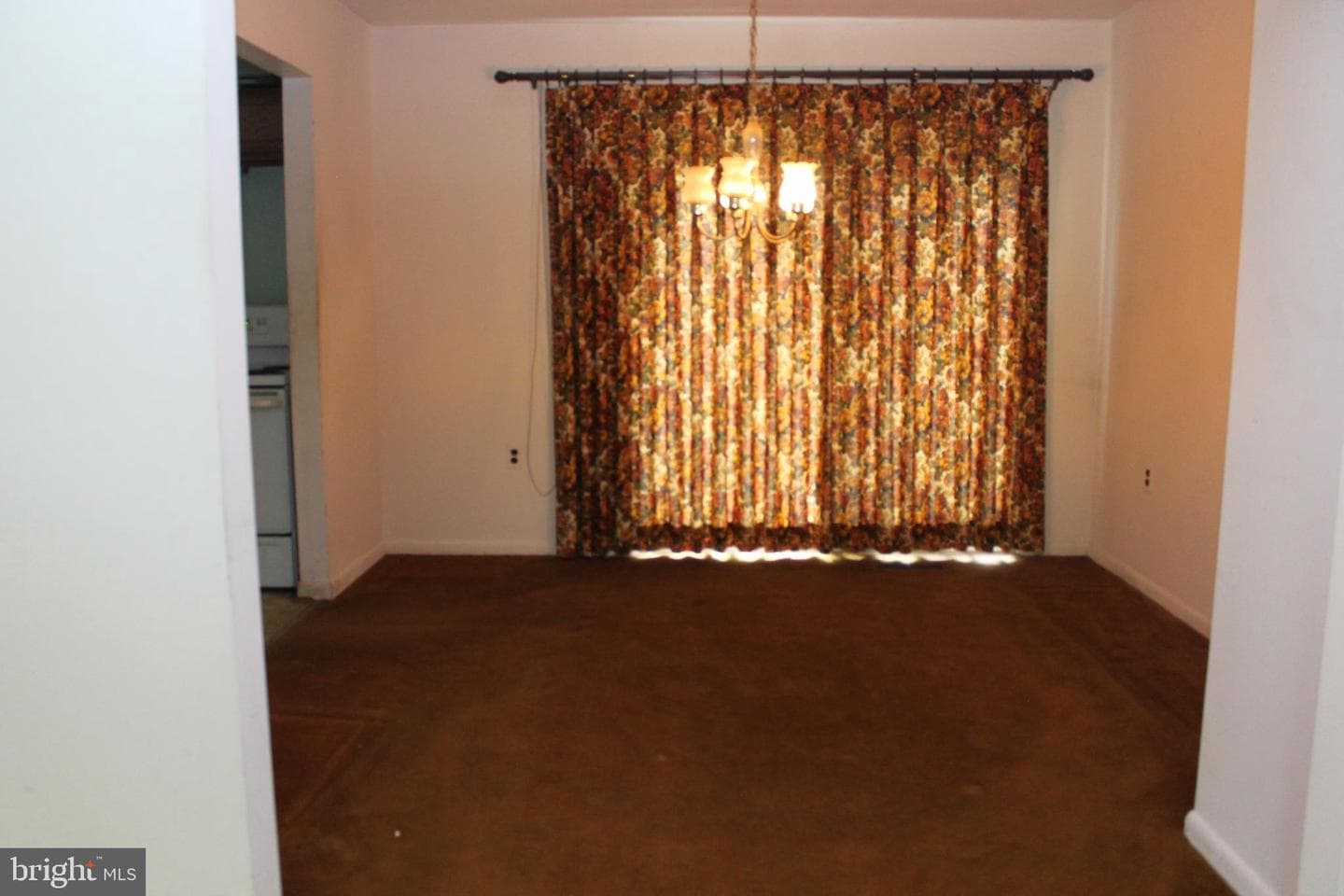 9309 Cross Bow Road photo 5