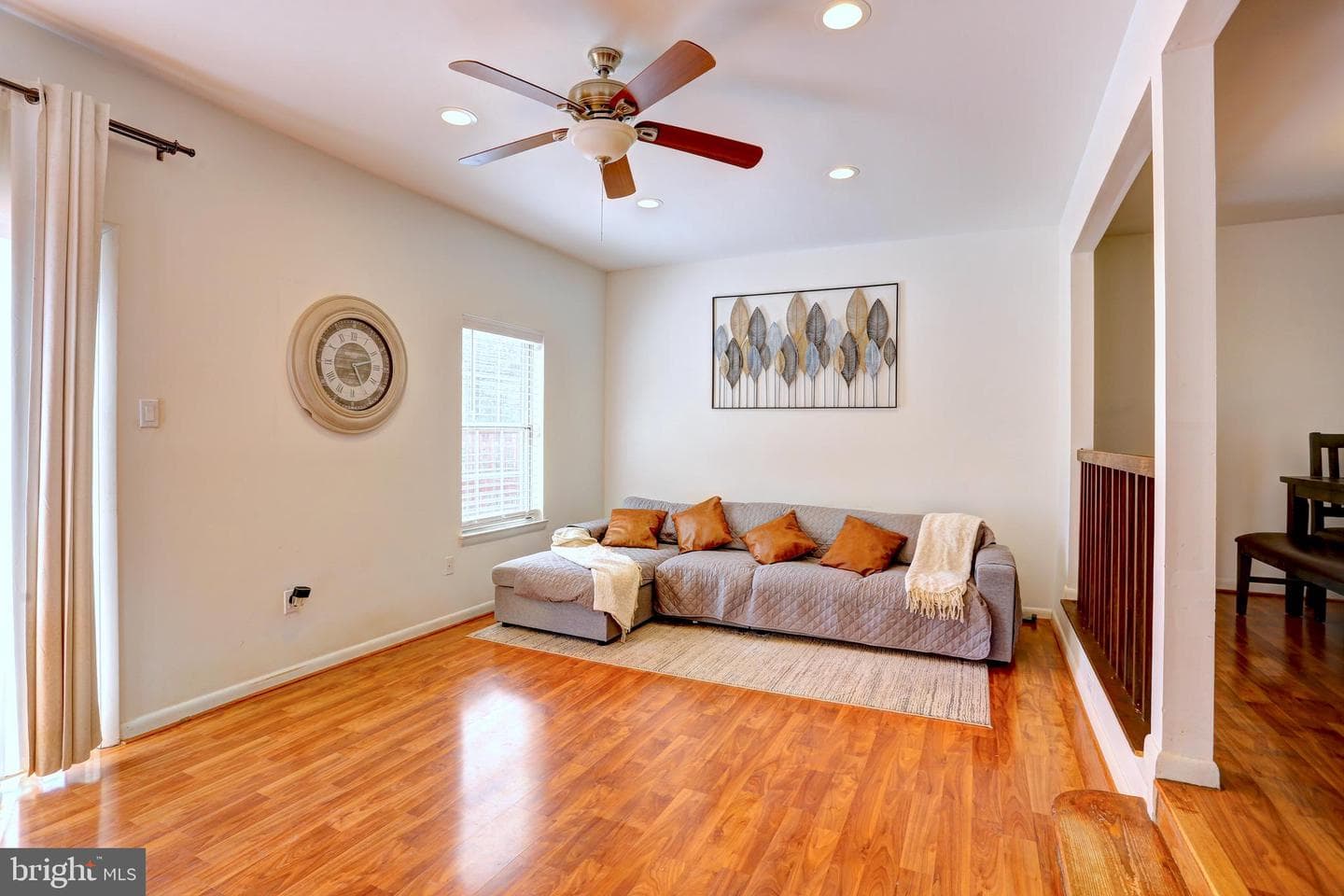 8239 Londonderry Court photo 8