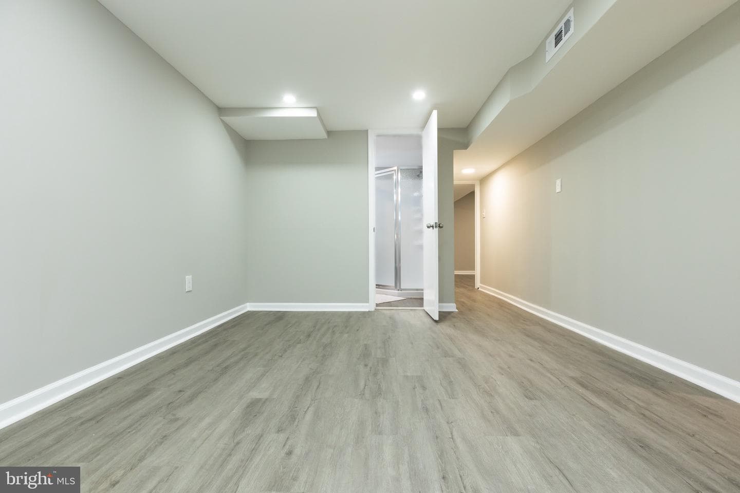 8624 Cunningham Drive photo 26