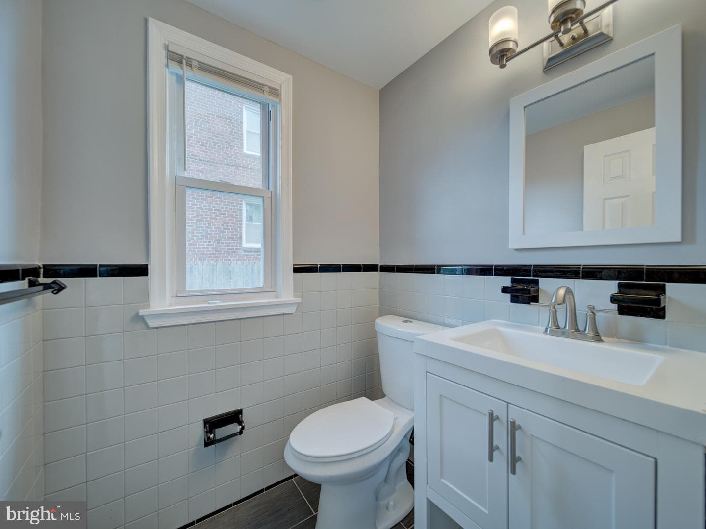 2407 Saint Clair Drive photo 10
