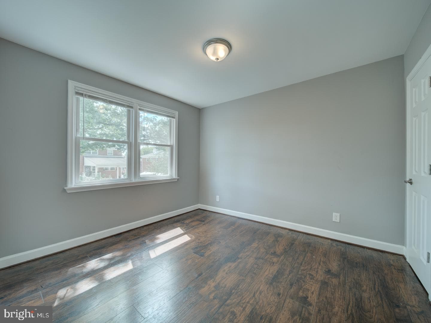 2407 Saint Clair Drive photo 30