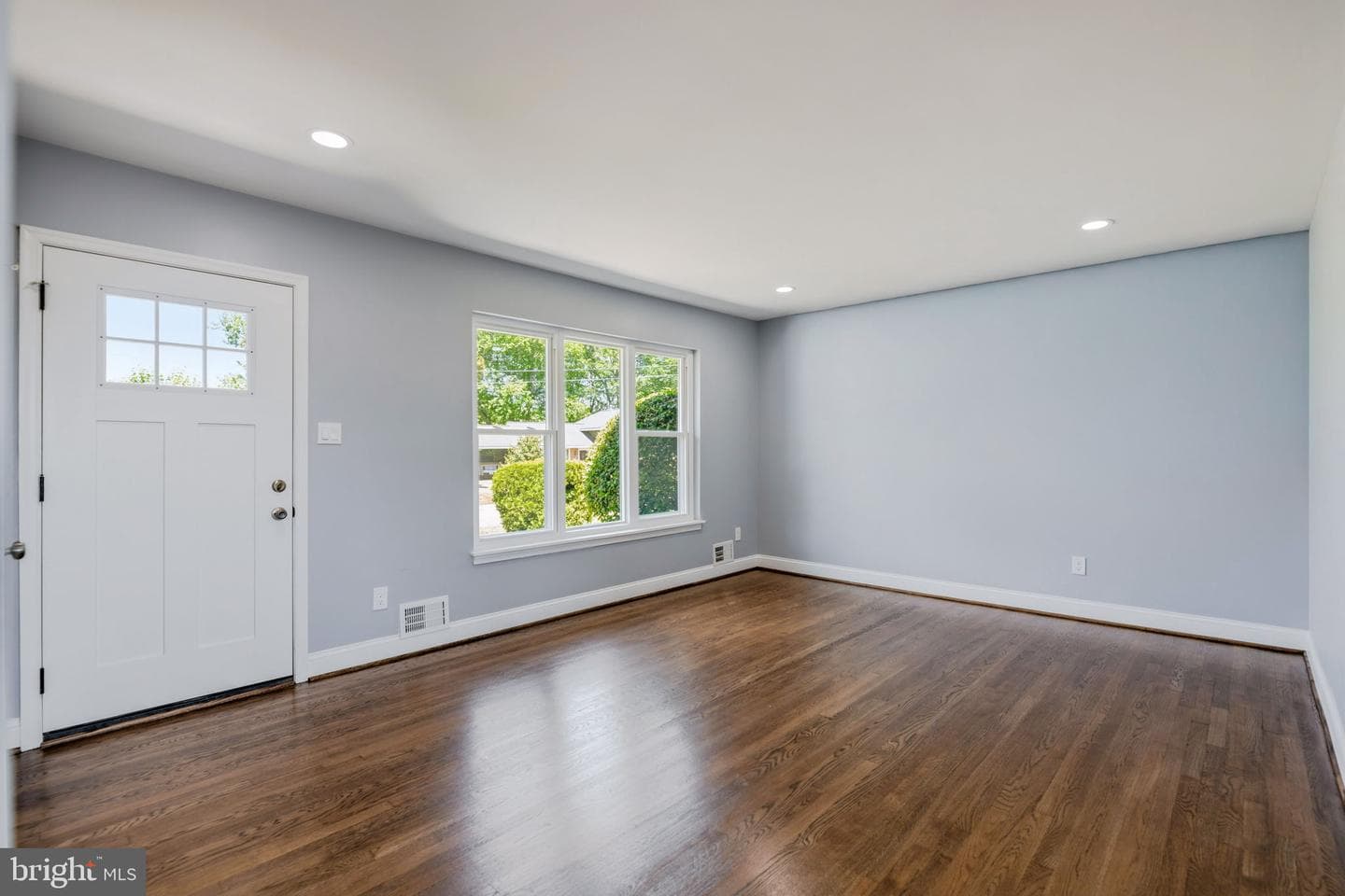 1001 Elderberry Place photo 11