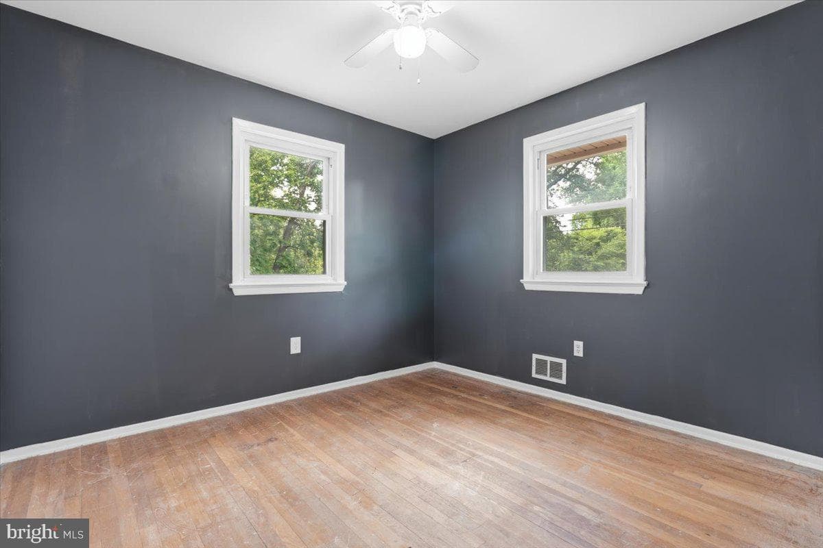 11410 Caroline Avenue photo 18