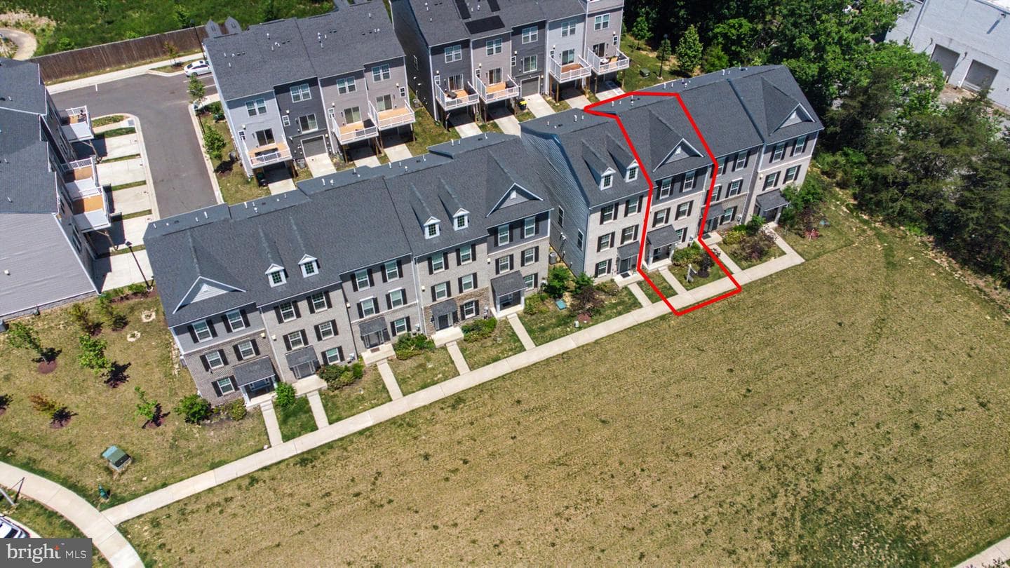 7607 Presidential Parkway photo 55