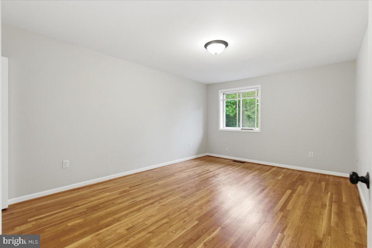 2312 Ewing Avenue #9 photo 9