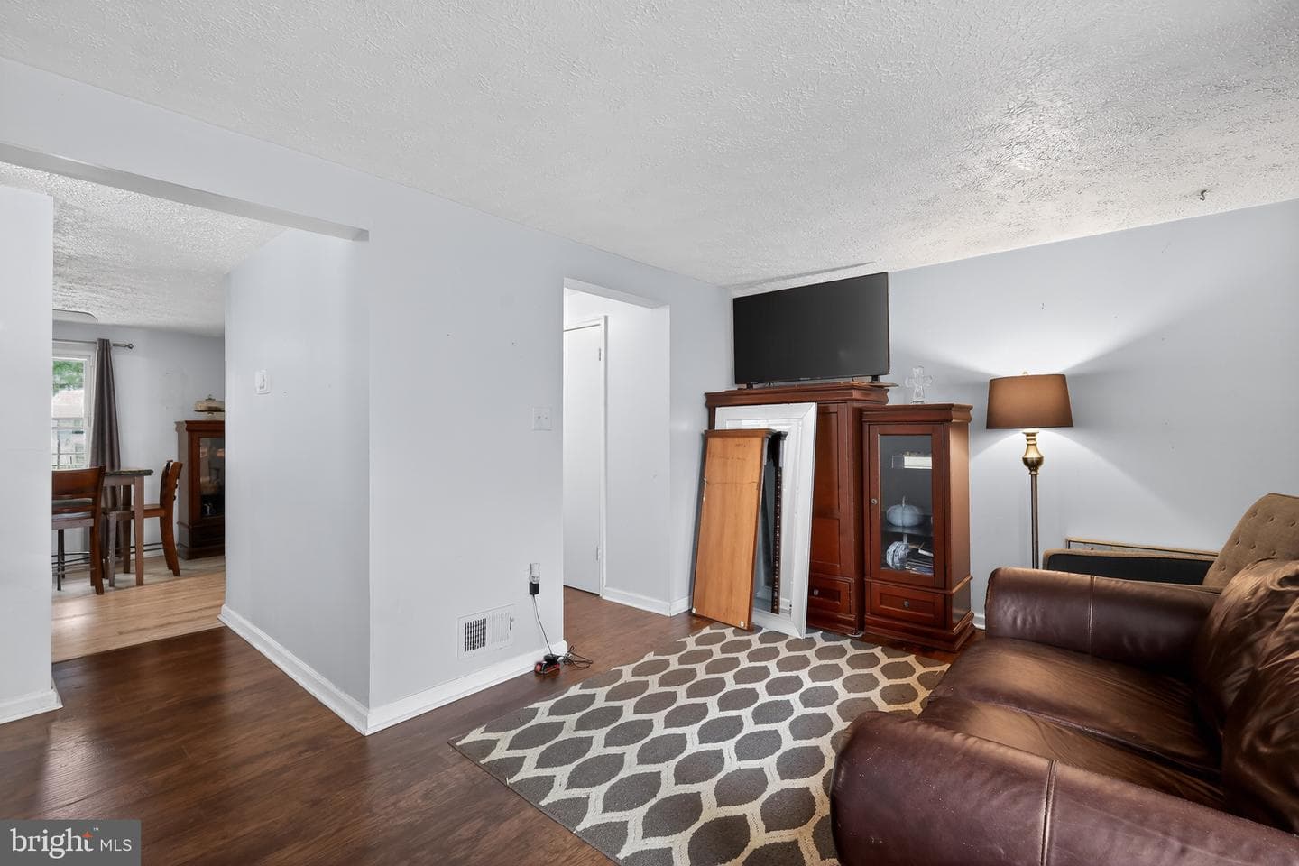 133 Kettering Drive photo 4