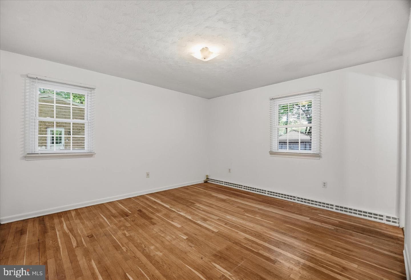 5807 Parkway Drive photo 14