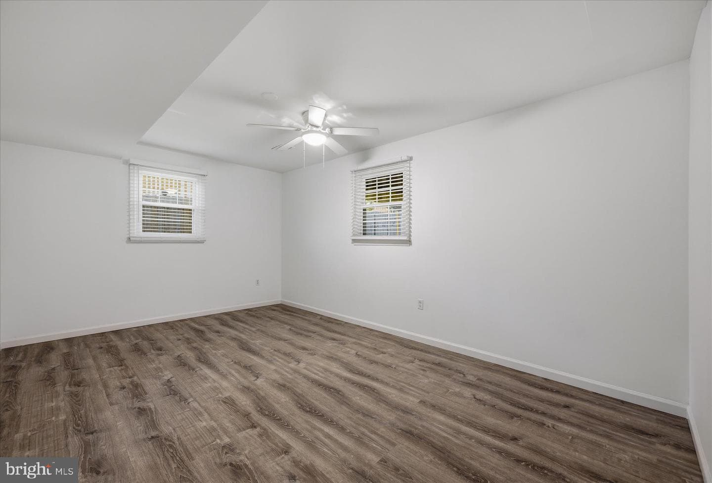 5807 Parkway Drive photo 25