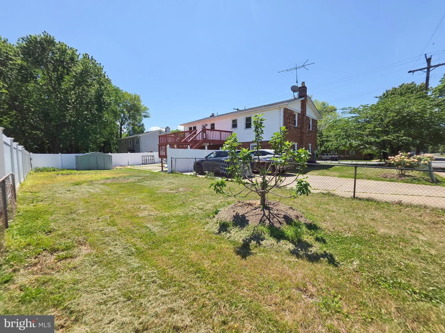 6300 Auth Road photo 32