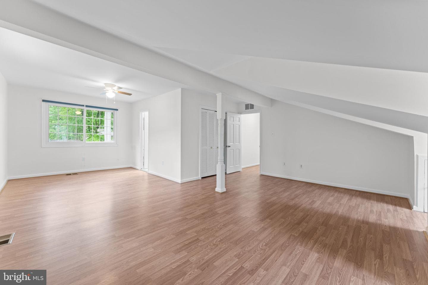766 Gleneagles Drive photo 35