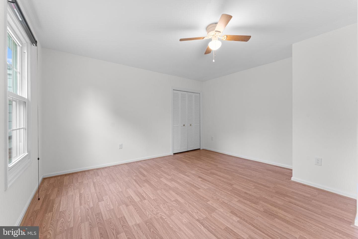 766 Gleneagles Drive photo 39
