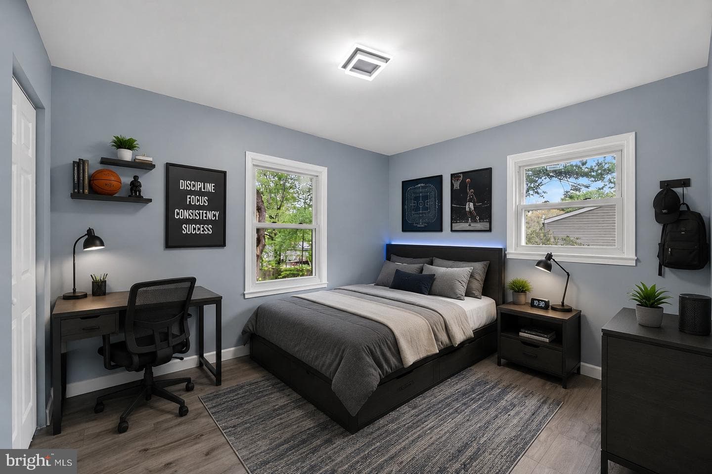 3604 Halloway N photo 10