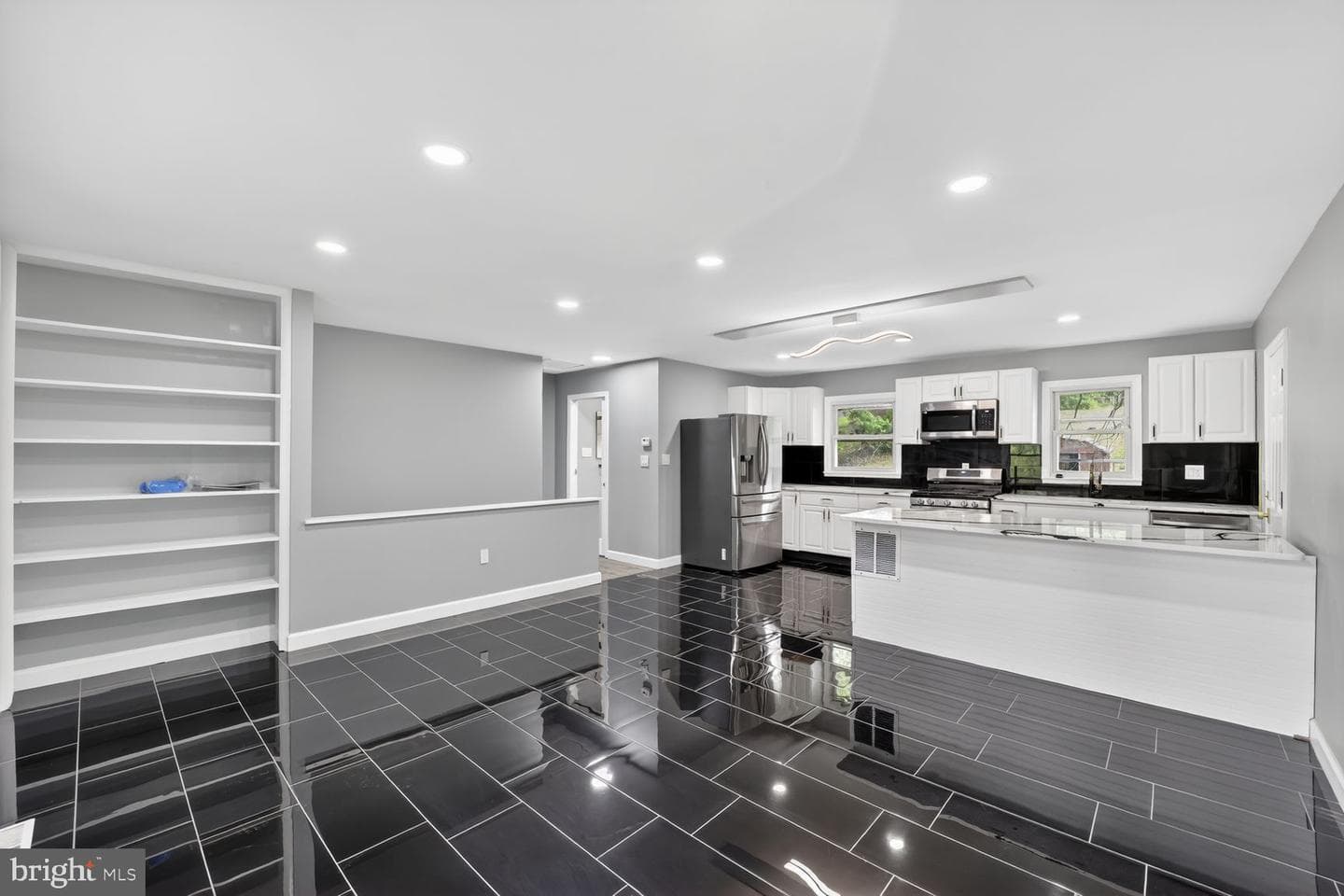 3604 Halloway N photo 8