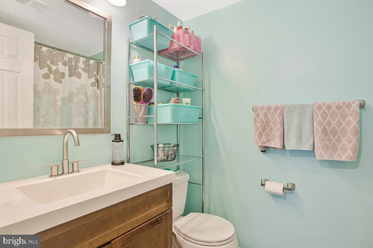 8613 Binghampton Place photo 12