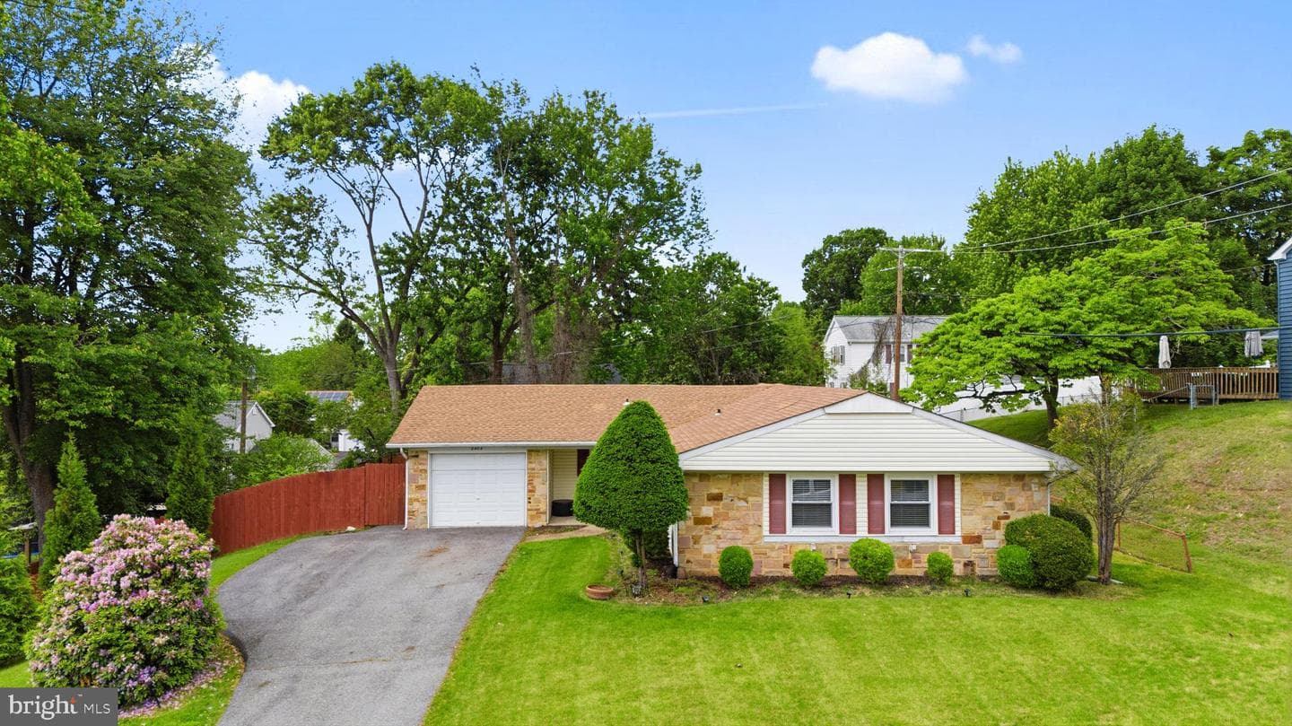2404 Keyberry Lane photo 2