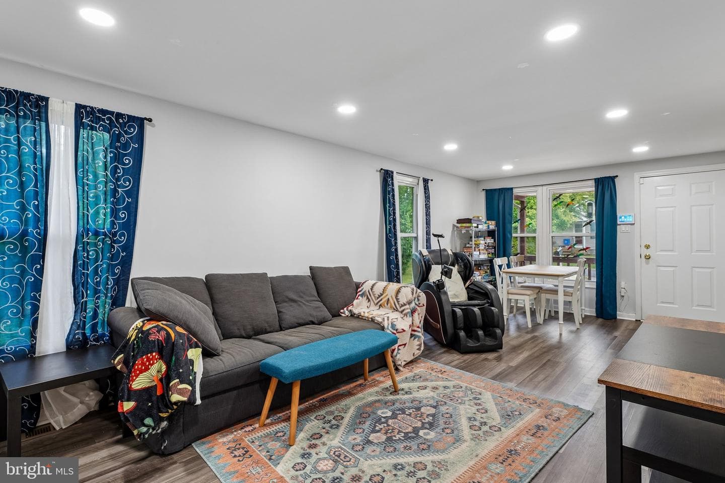 8615 Myrtle Avenue photo 11