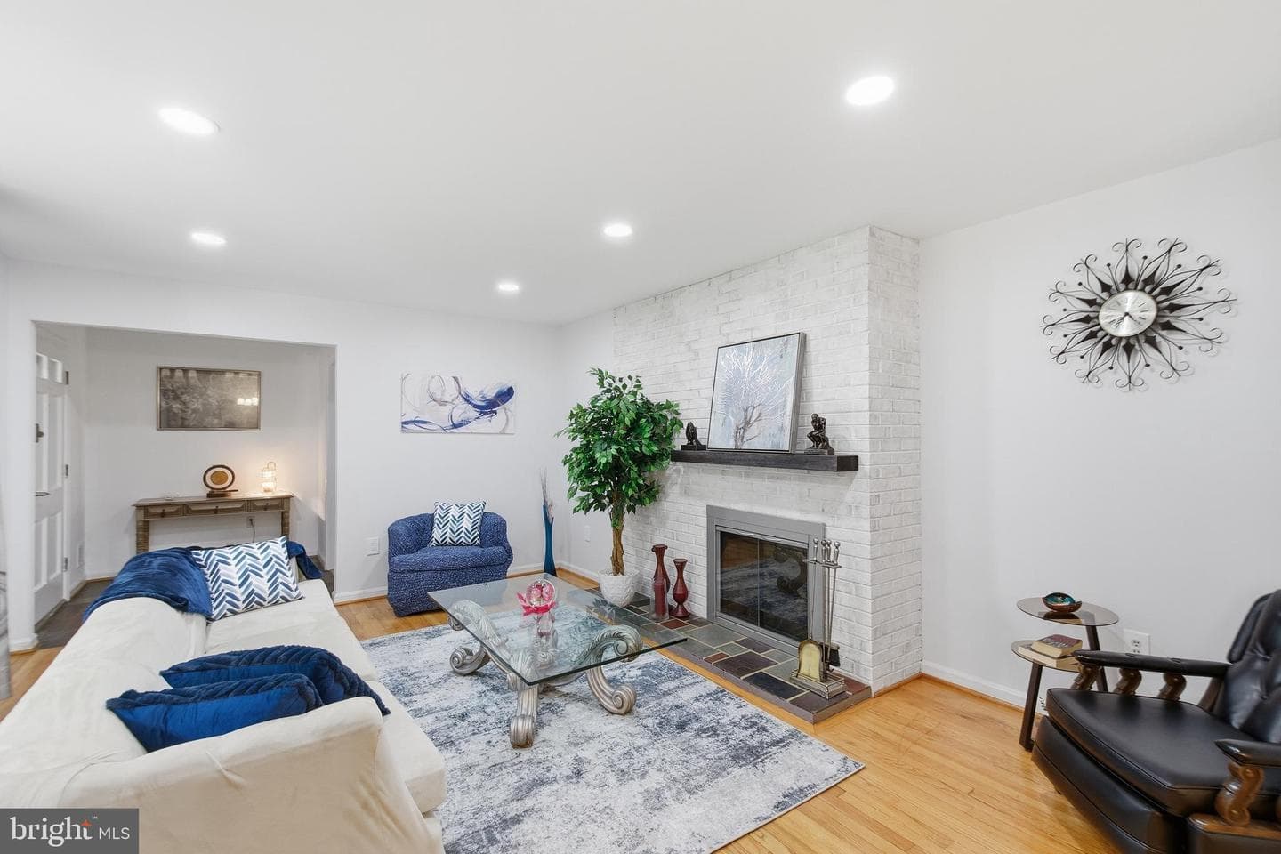 14105 Manchester Road photo 8