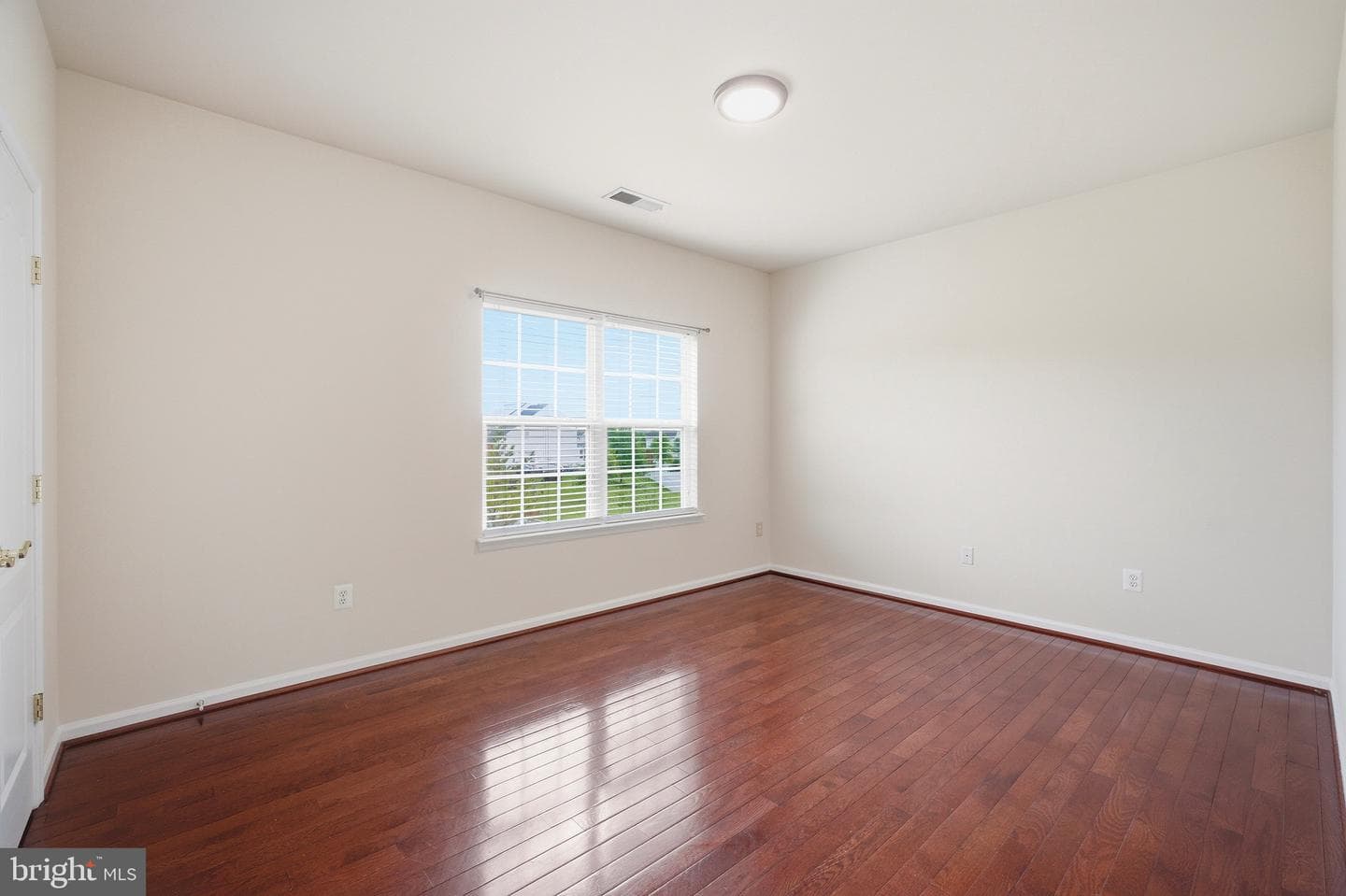 7108 Sudley Avenue photo 20