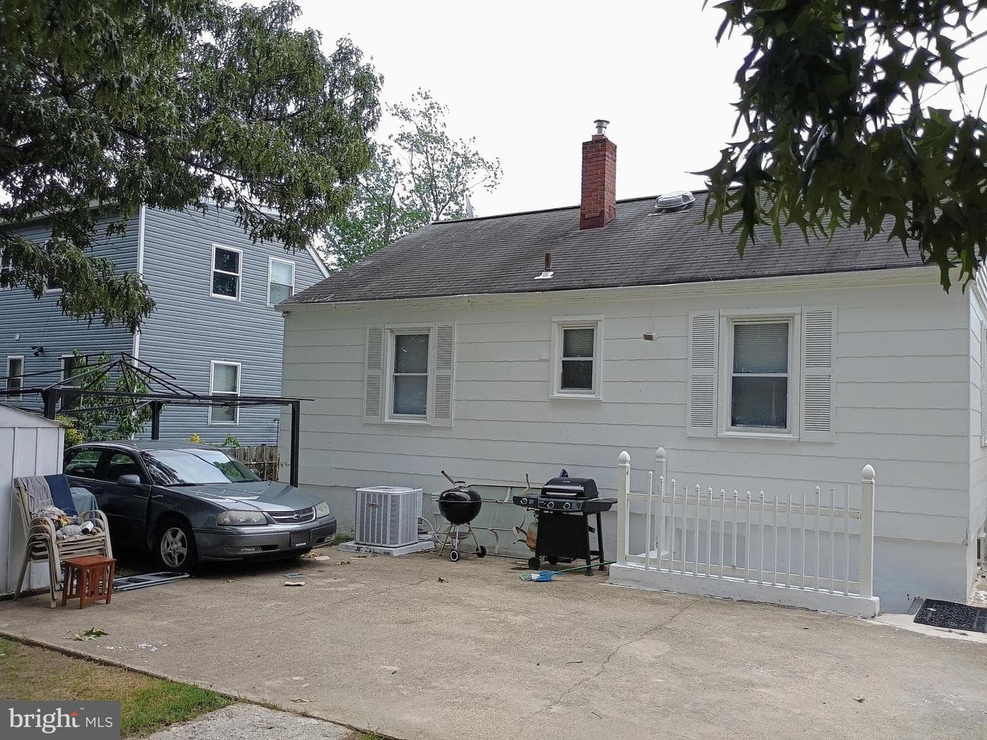 6116 Alpine Street photo 3