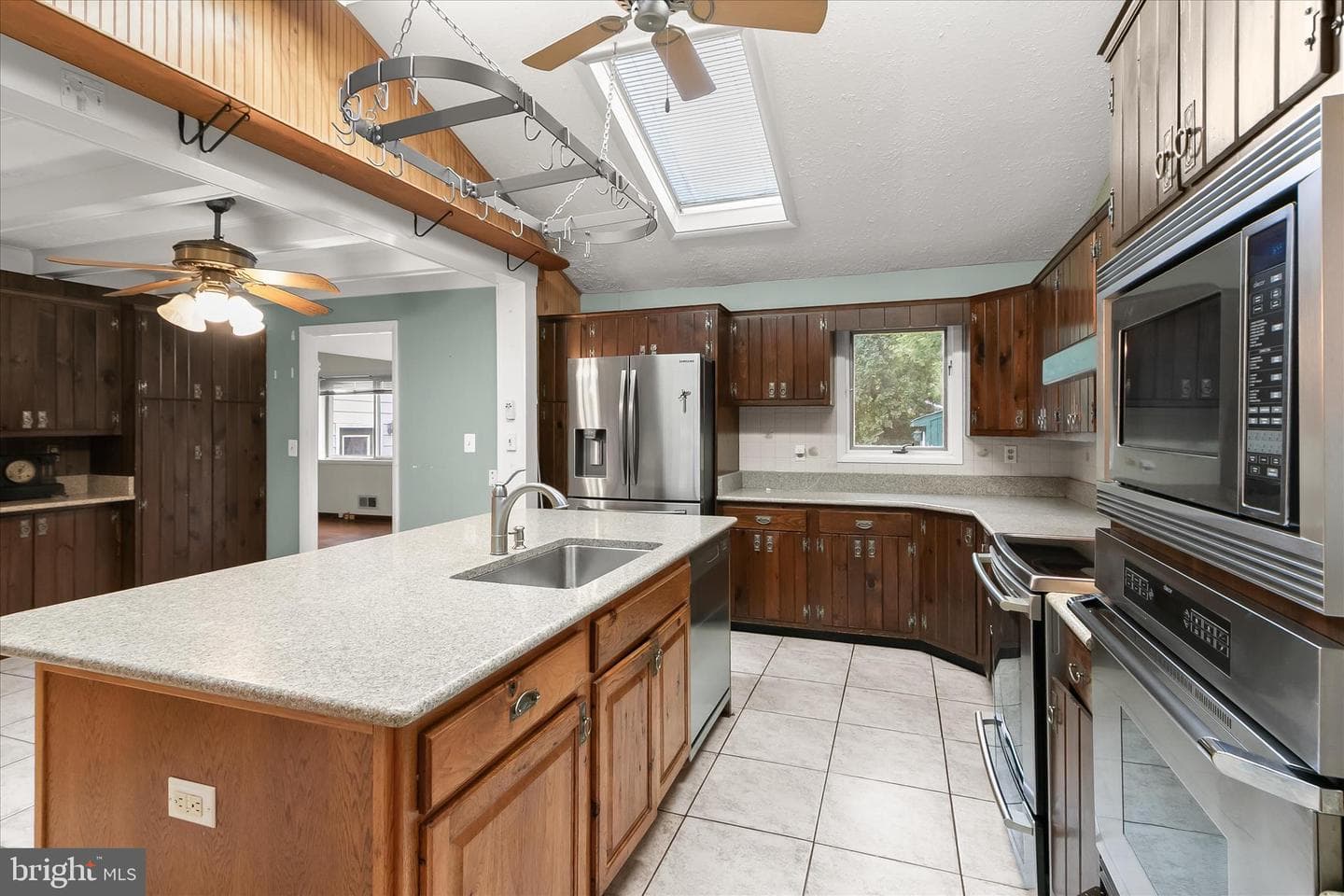 6609 Mccahill Terrace photo 12