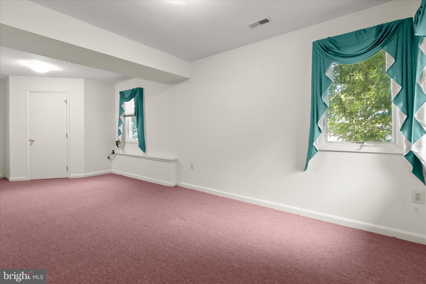 6609 Mccahill Terrace photo 46