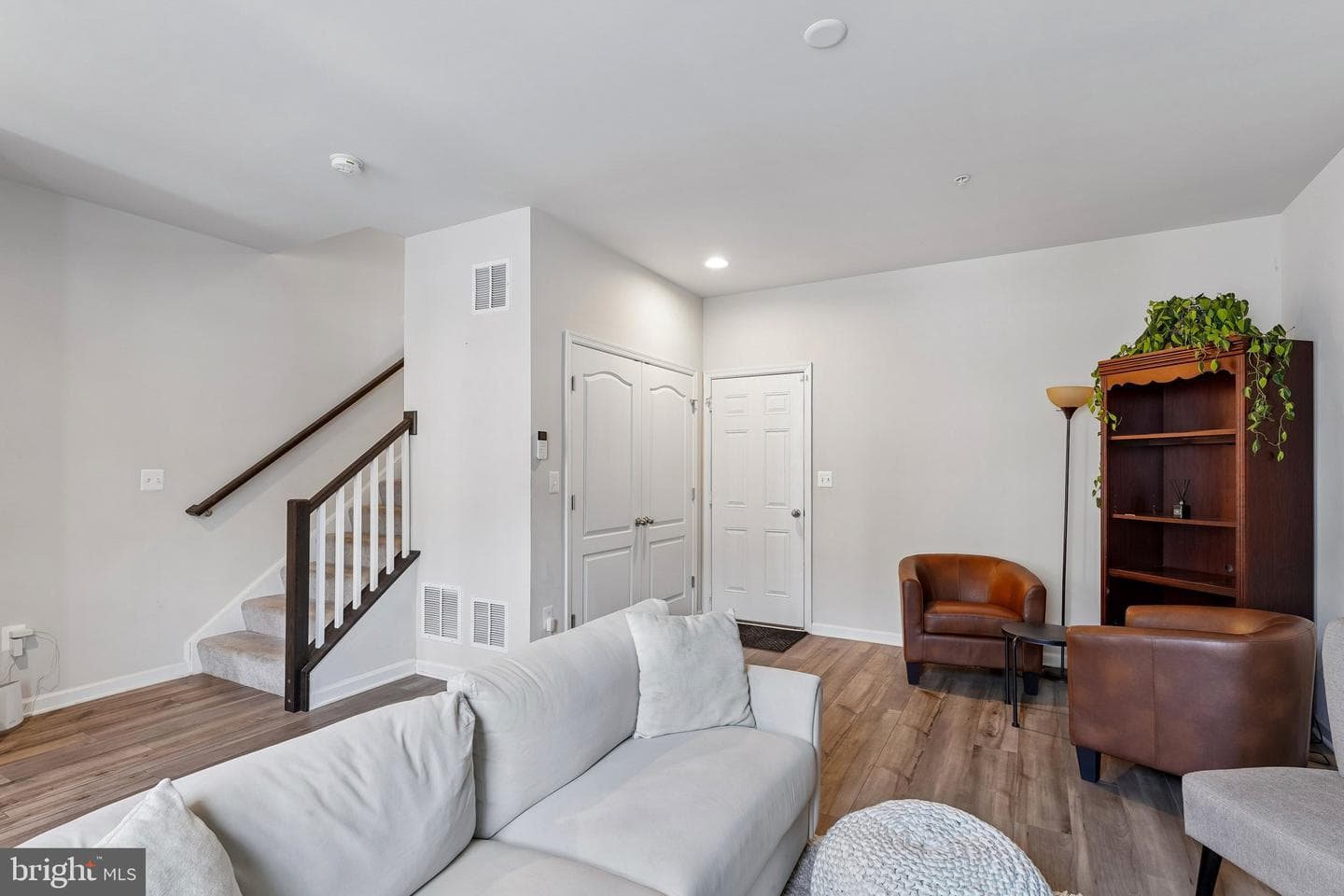 1005 Overlook Way photo 7