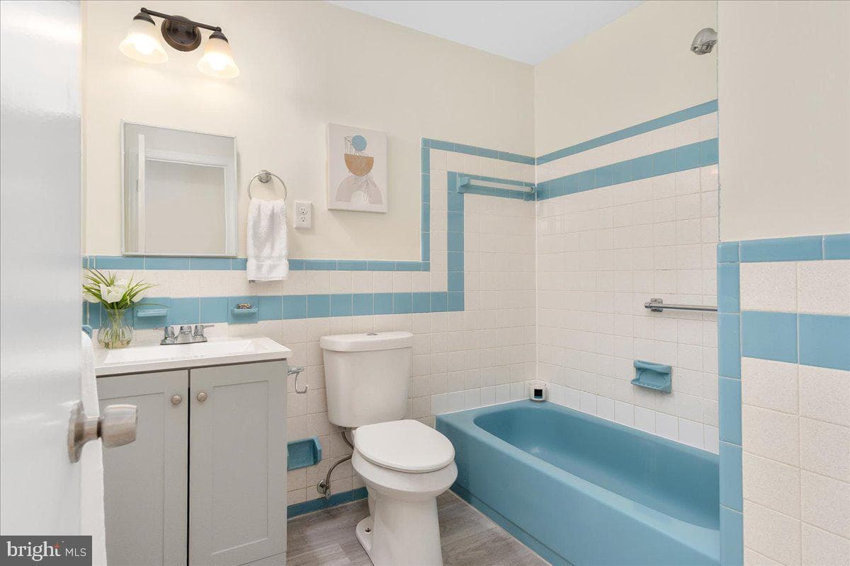 8004 Malcolm Road photo 18
