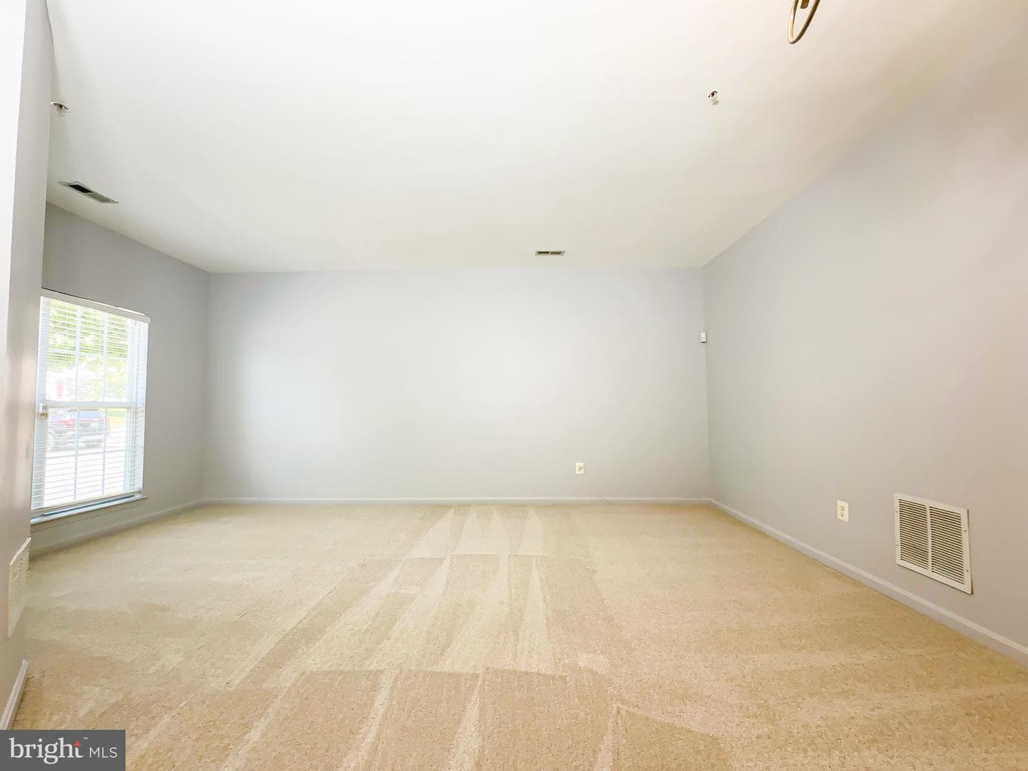 4000 Eastview Court photo 11