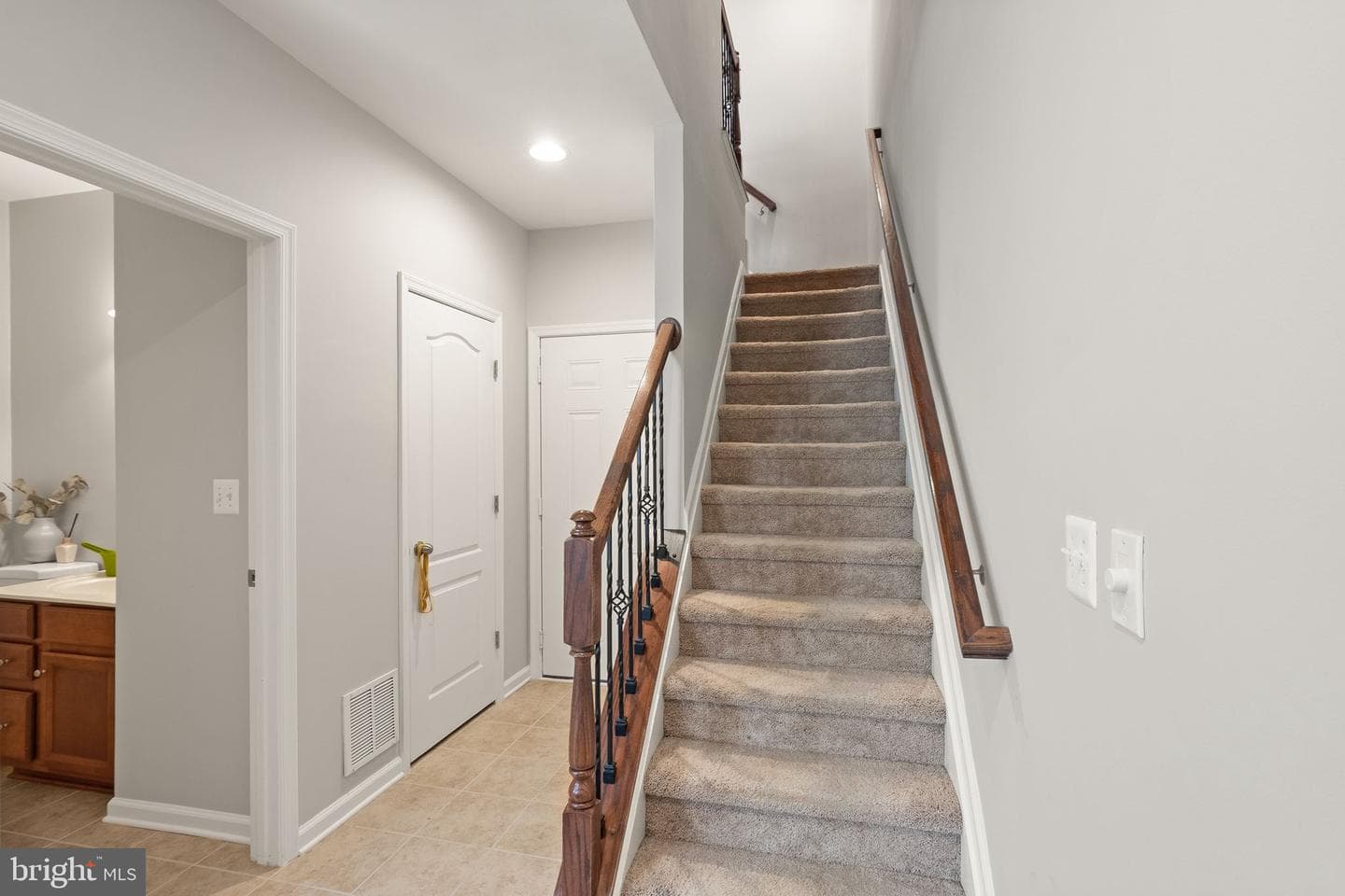 517 Overlook Park Dr # 47 photo 37