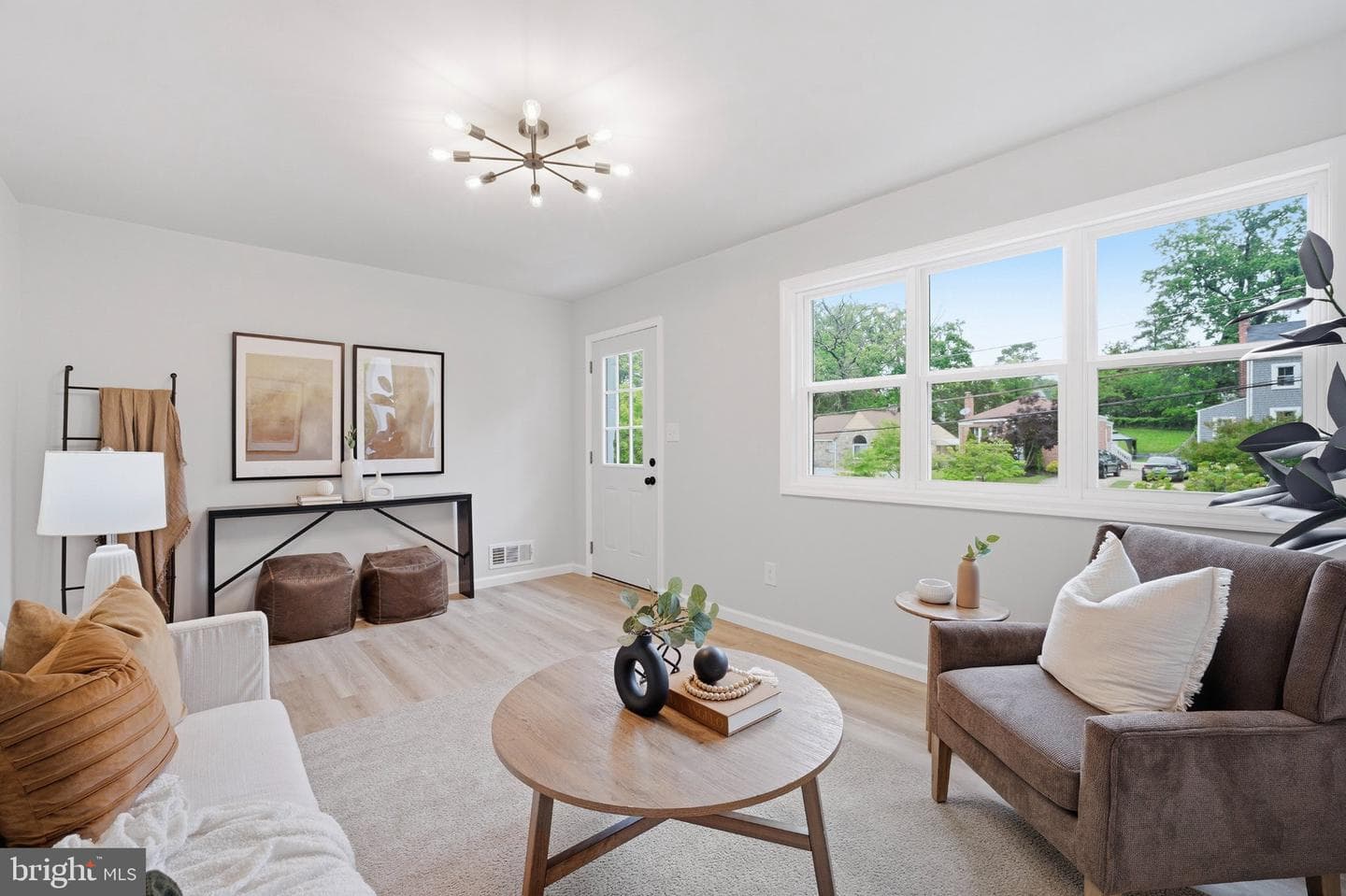 6131 Montrose Road photo 10