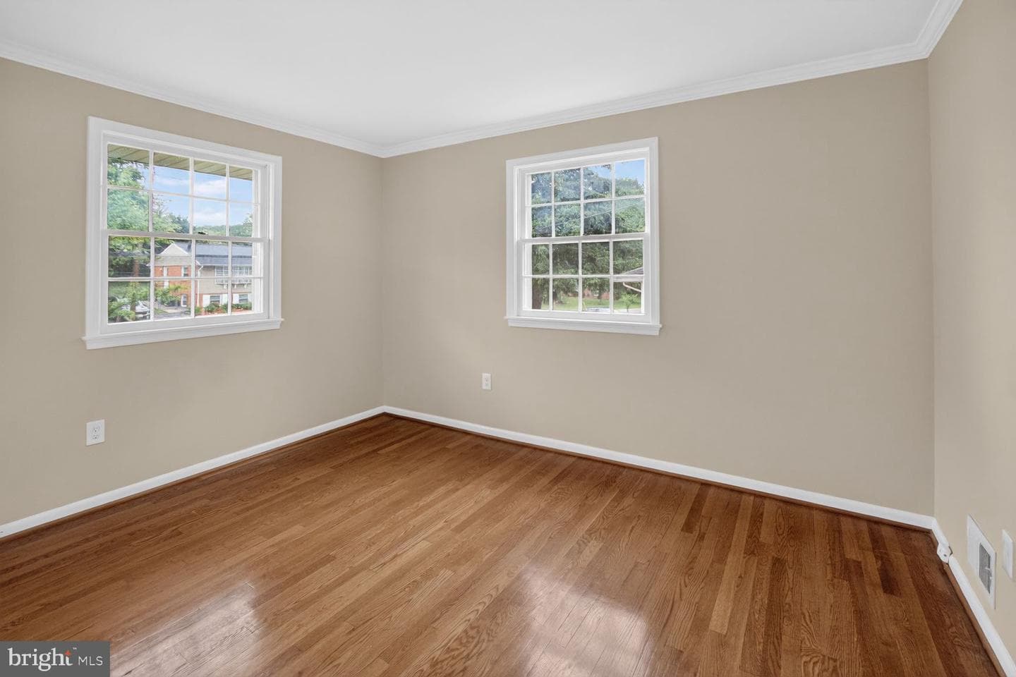 13008 Bellevue Street photo 13
