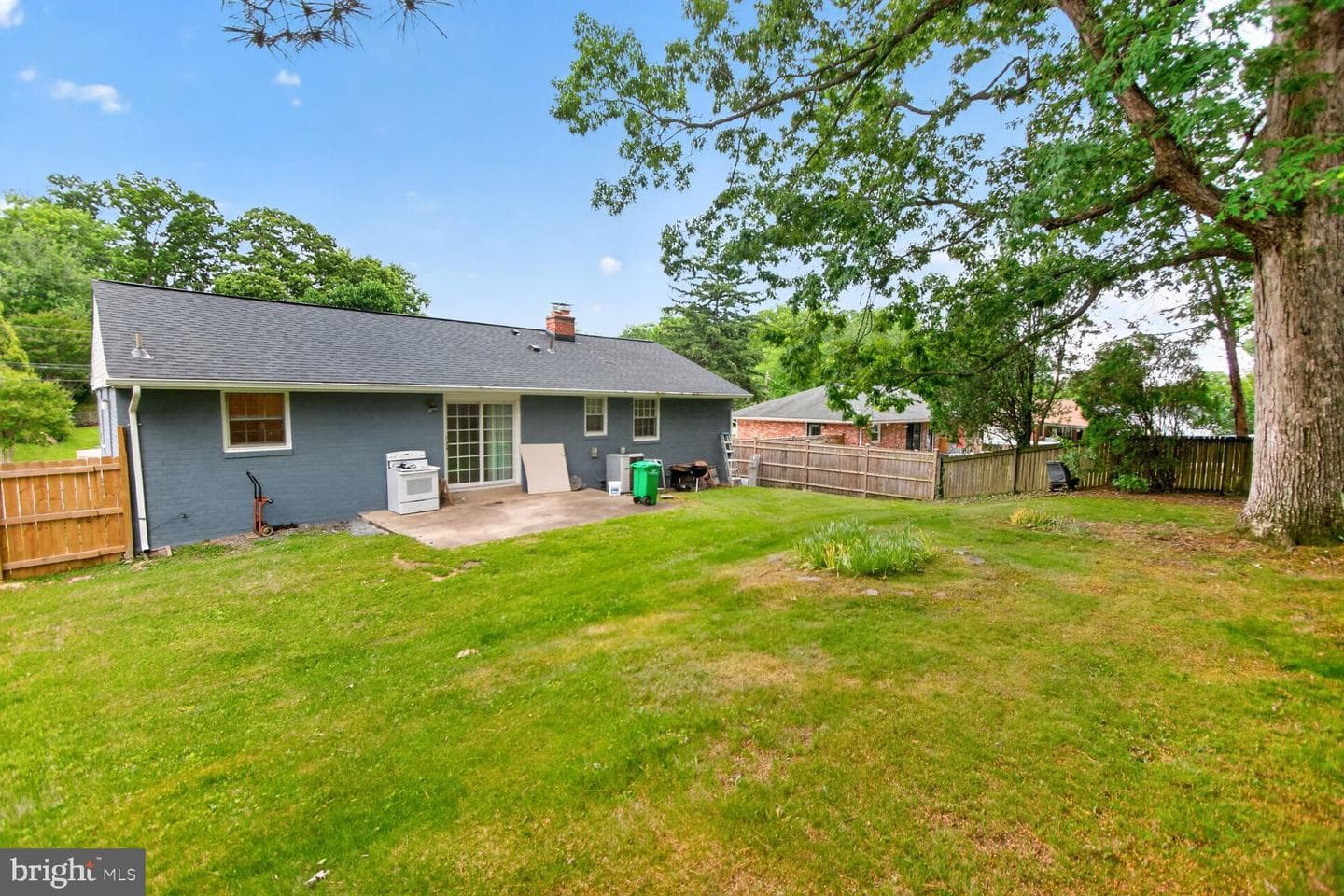 13008 Bellevue Street photo 22