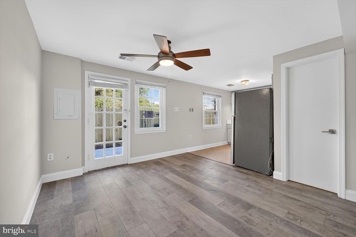 1532 Potomac Heights Drive #204 photo 5