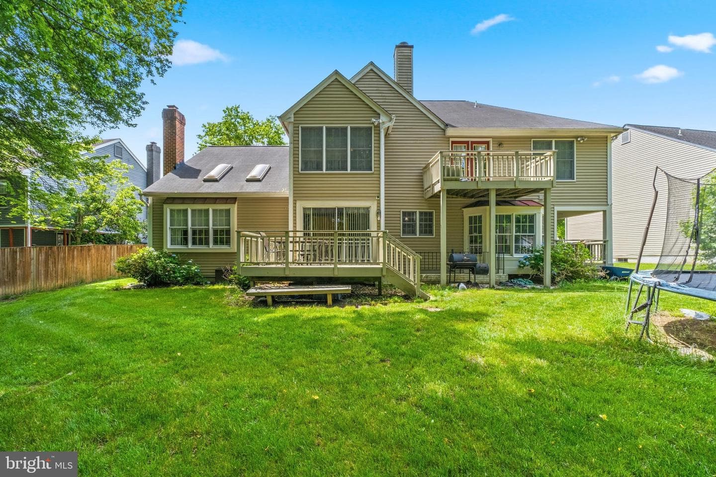 1811 Peachtree Lane photo 3