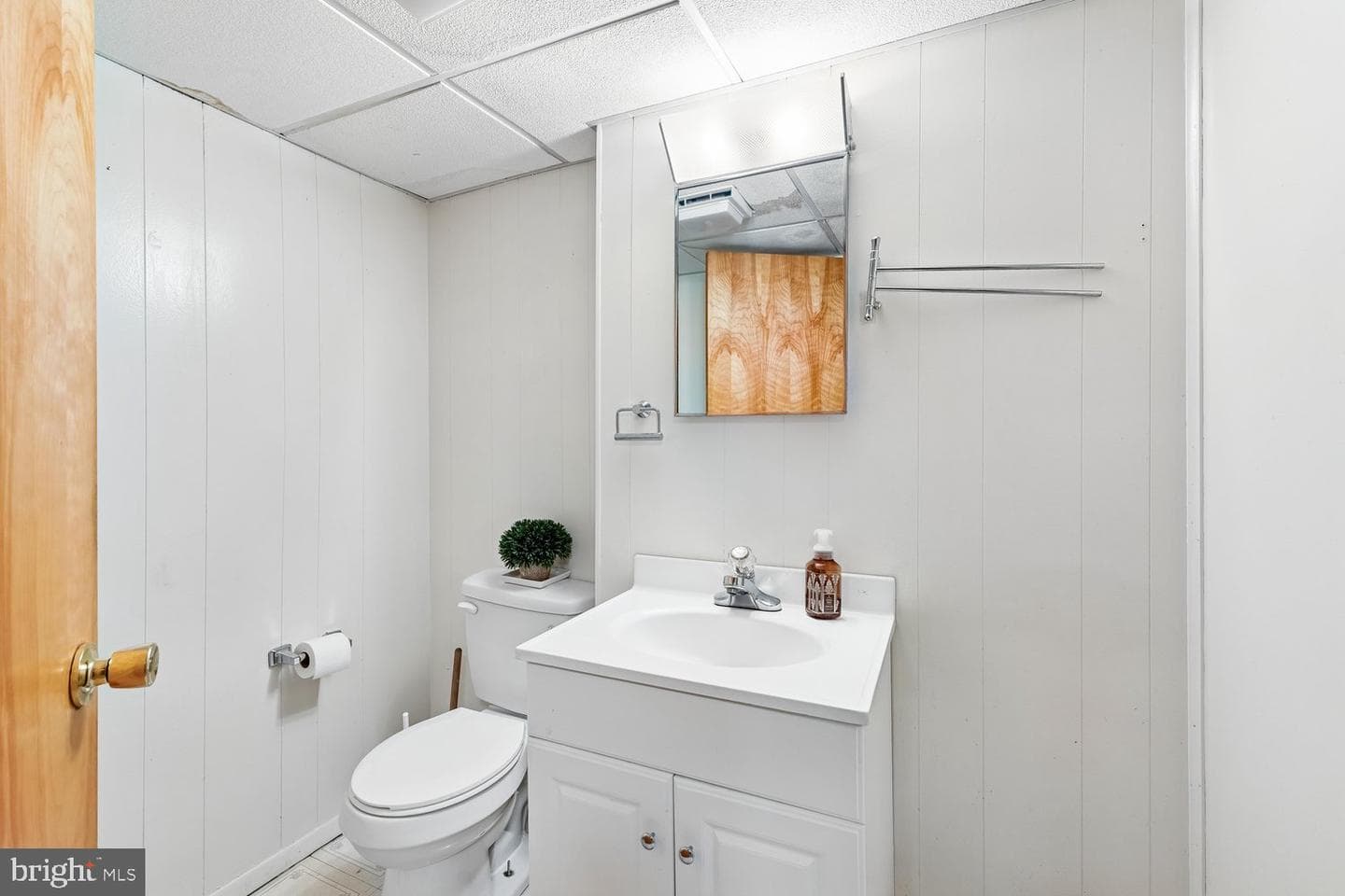 8410 Ravenswood Road photo 71