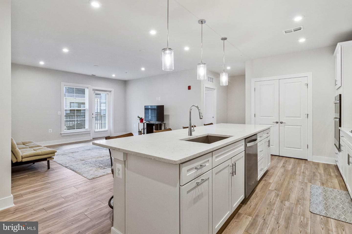 102 Saint Ives Place #308 photo 5