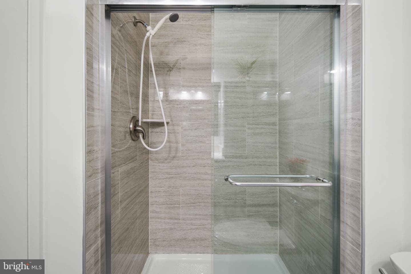 6946 Hanover Parkway #301 photo 17