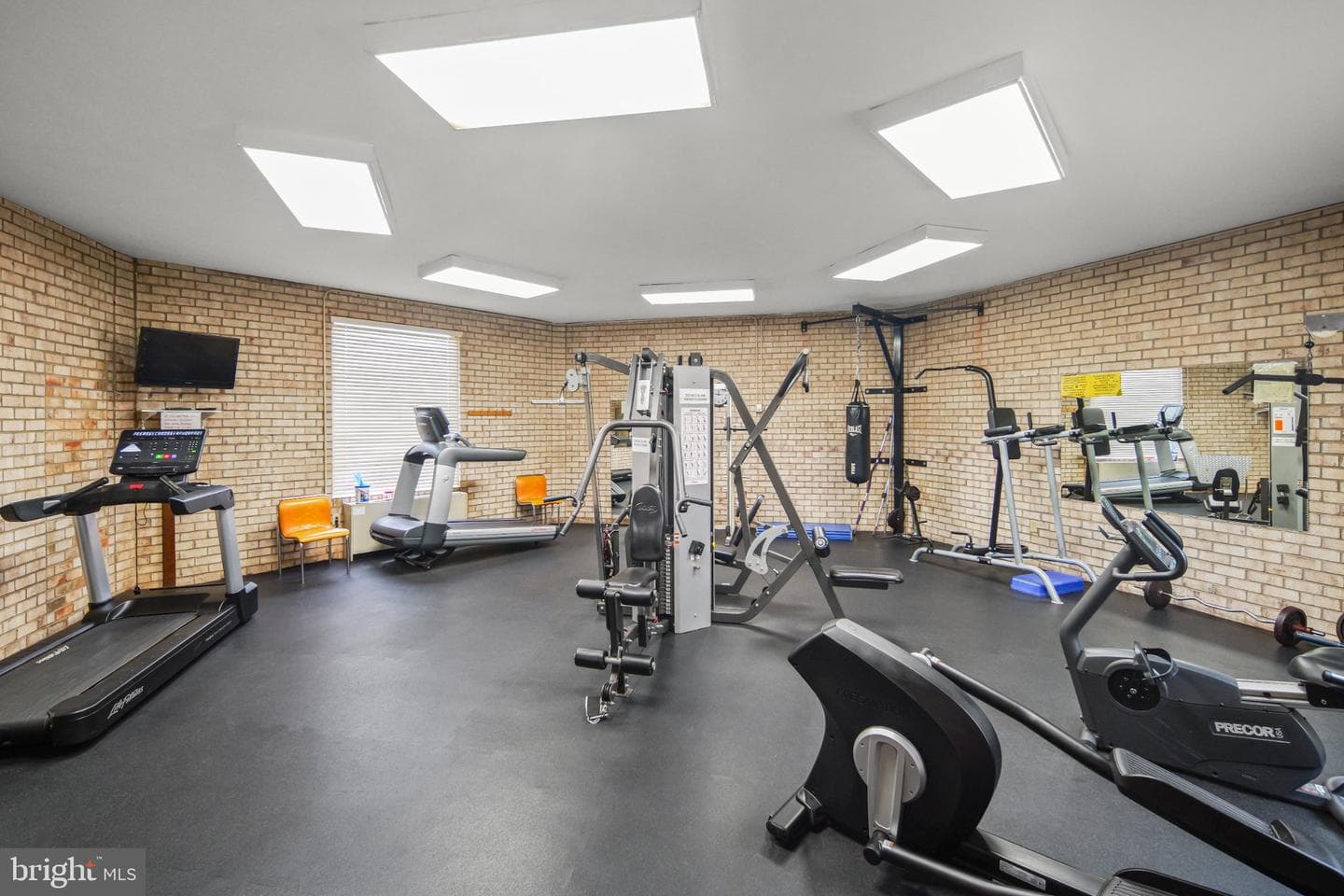 6946 Hanover Parkway #301 photo 23