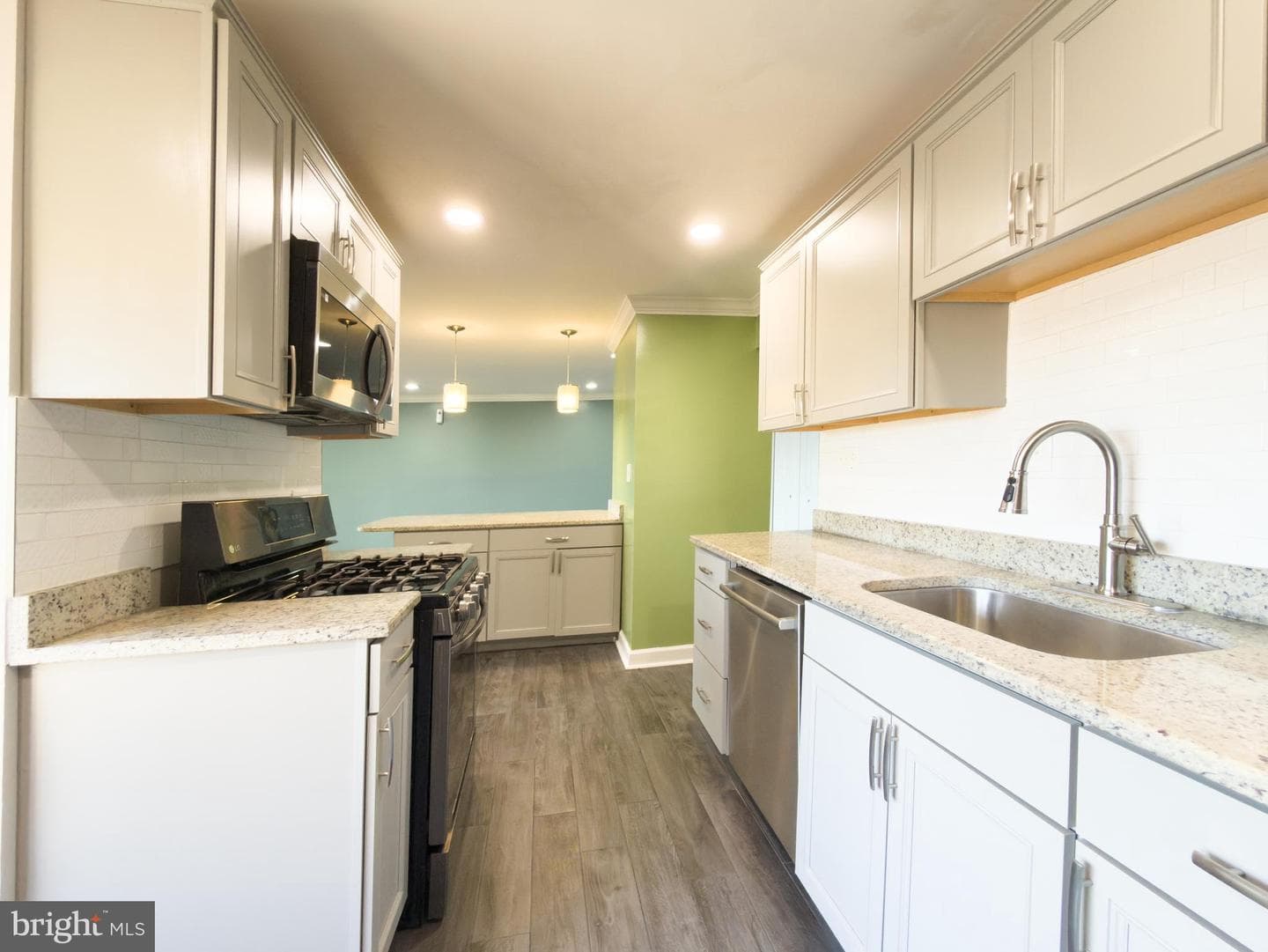 3327 Huntley Square Drive #b photo 3