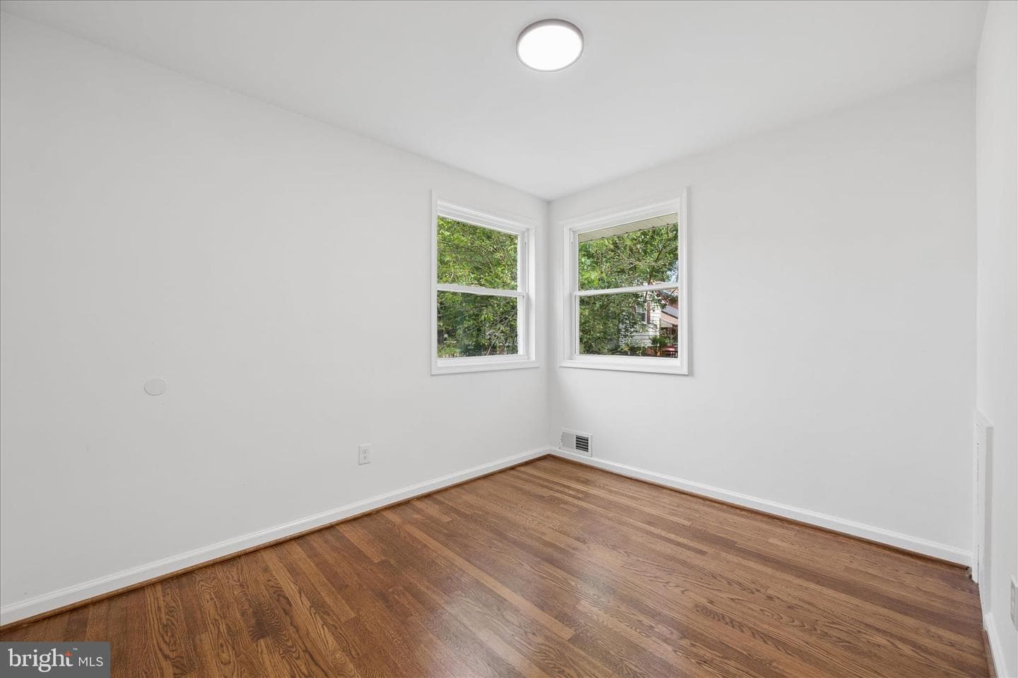 8517 Oglethorpe Street photo 24