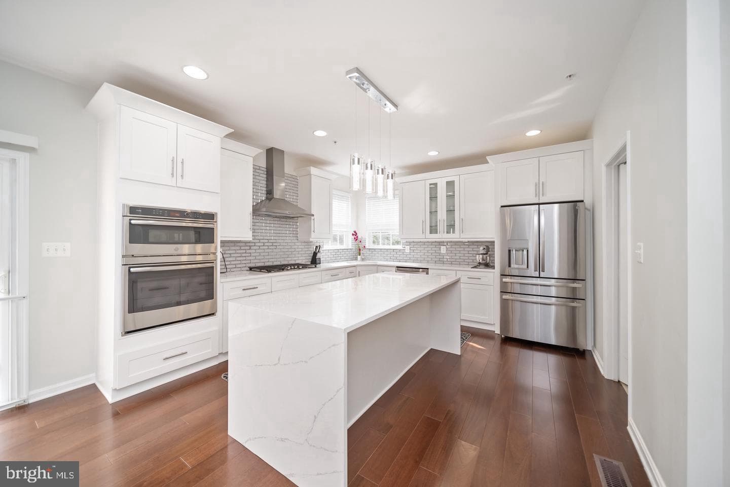 10807 Glenshire Drive photo 19