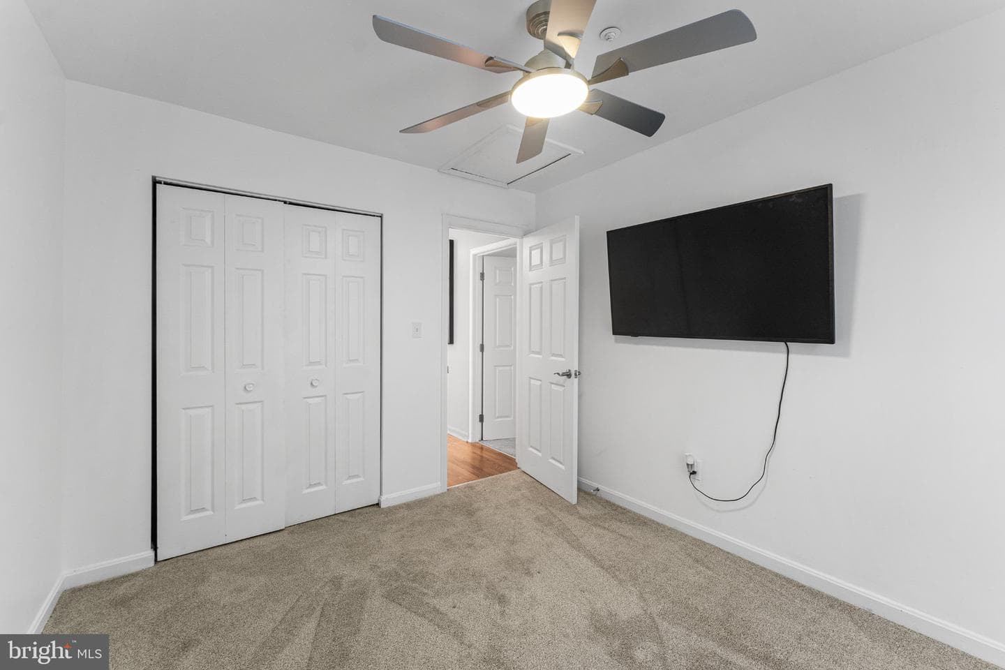 6031 Glen Rock photo 33