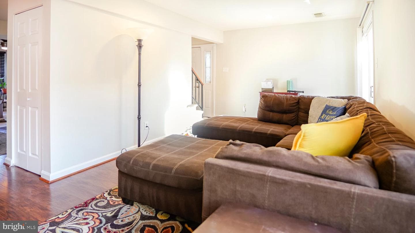 9995 Campus Way S photo 23