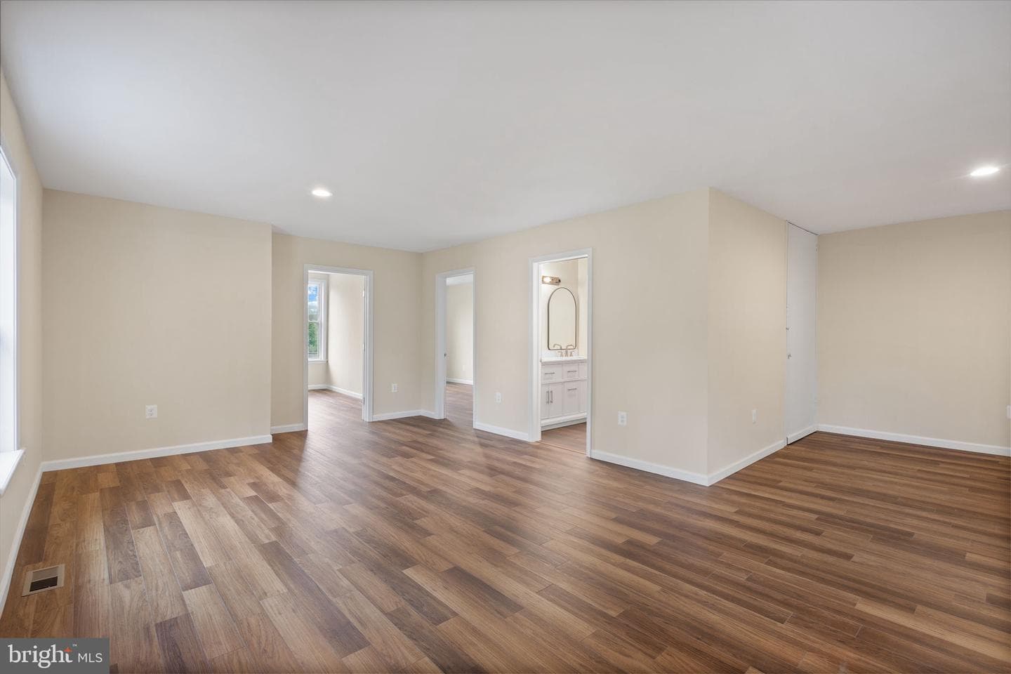 8519 Chestnut Avenue photo 35
