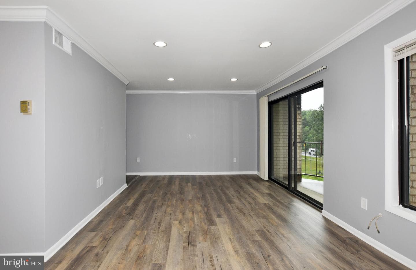 6928 Hanover Parkway #303 photo 15