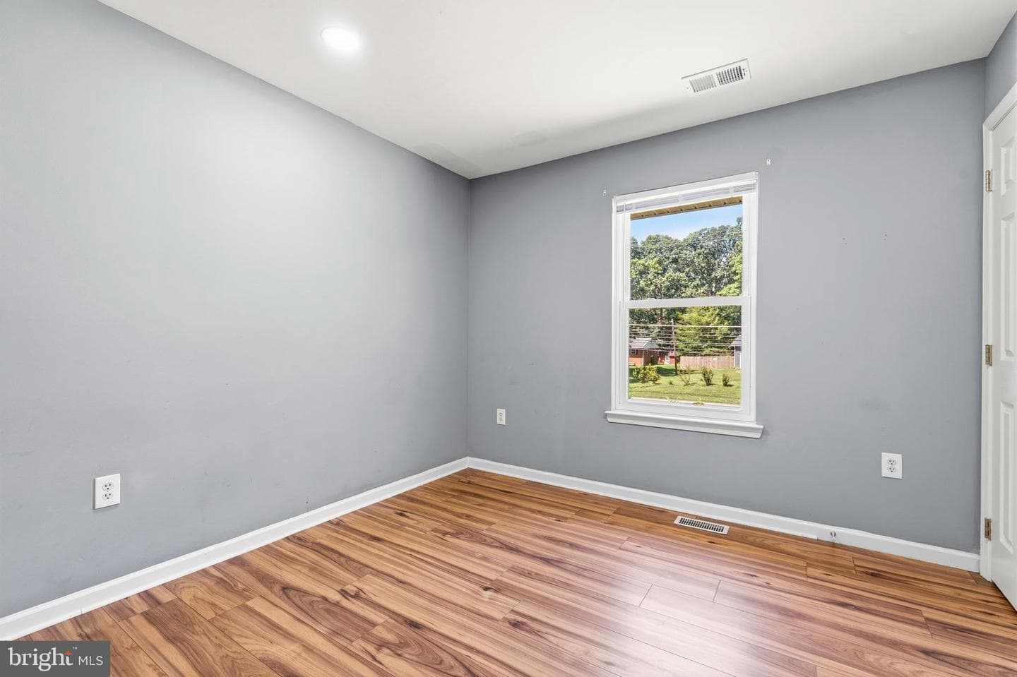 8514 Dangerfield Road photo 28