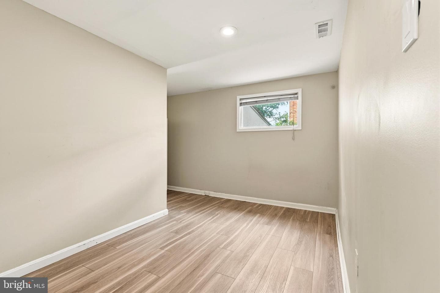 9104 Drake Place photo 31
